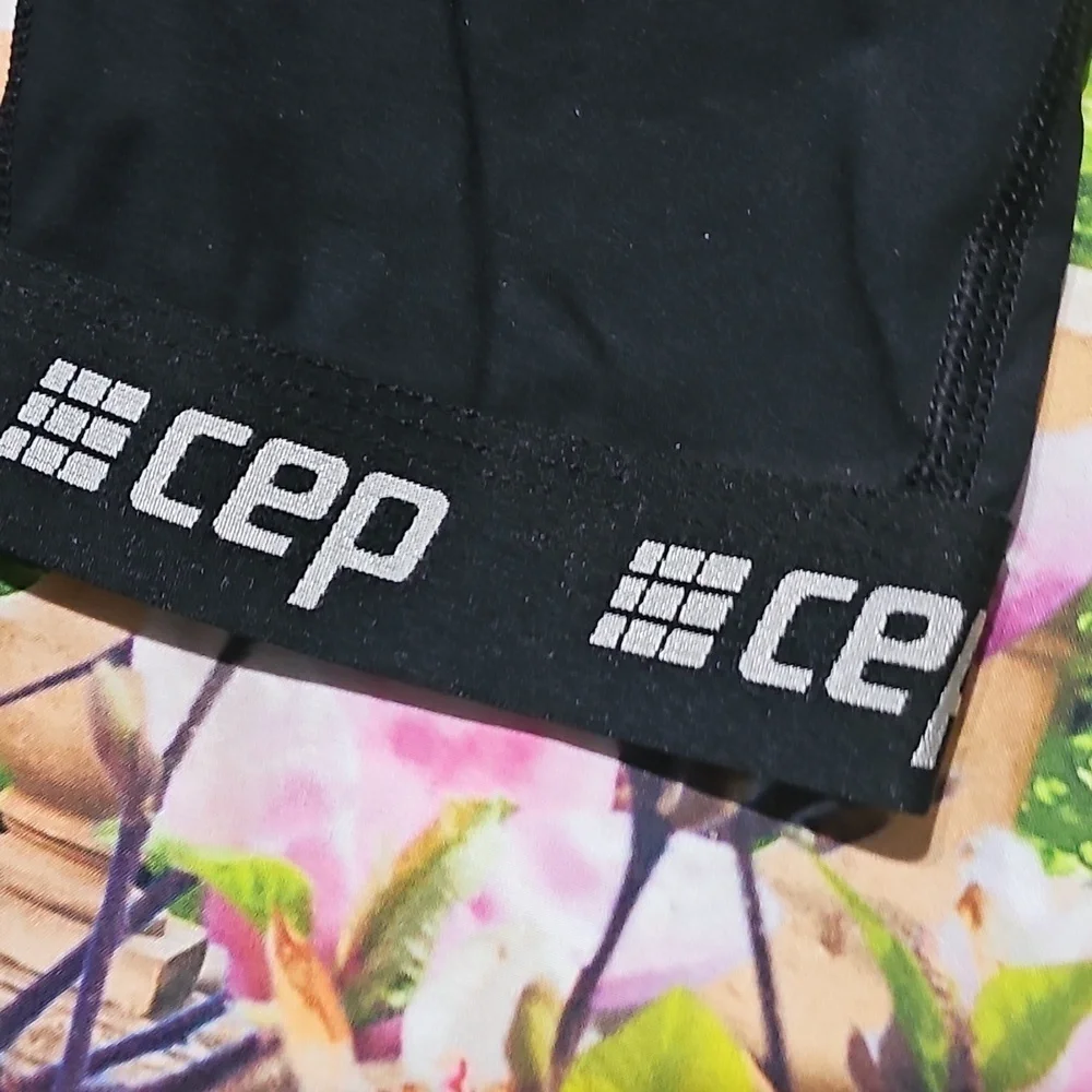 CEP‎ Black Athletic Capri Leggings Size Medium - Picture 3 of 6